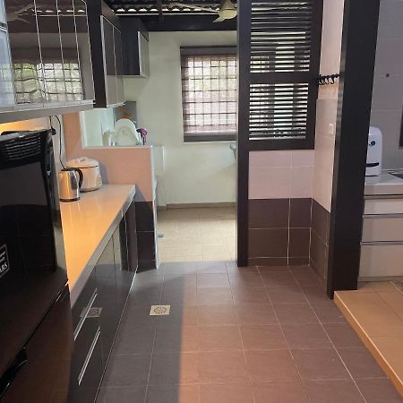 Villaparadise Homestay Batu Pahat Esterno foto